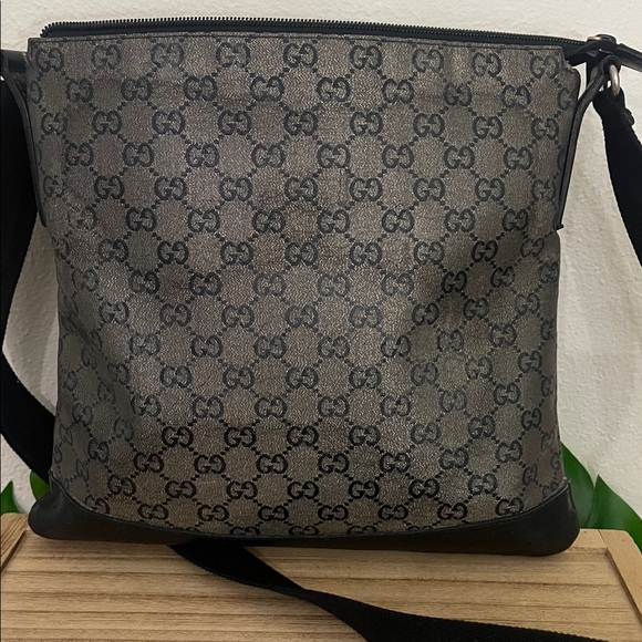 Gucci GG Crystal Crossbody Bag authentic - Picture 11 of 11